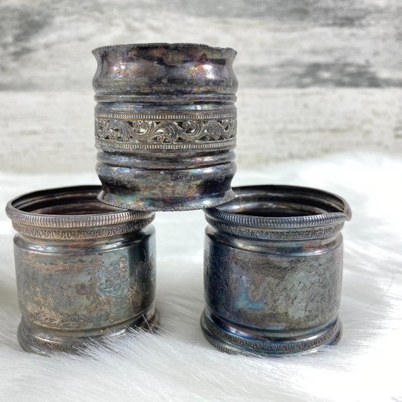 Mismatched set of 3 Silverplated Napkin Rings - Picture 1 of 13
